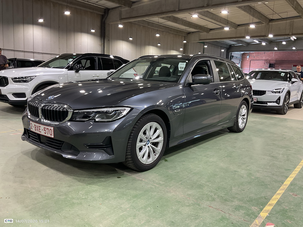 BMW 320 (Year of Construction 2022, 163 PS, Hybrid Petrol)