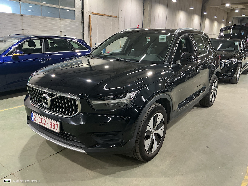 VOLVO XC40 (Year of Construction 2022, 129 PS, Hybrid Petrol)