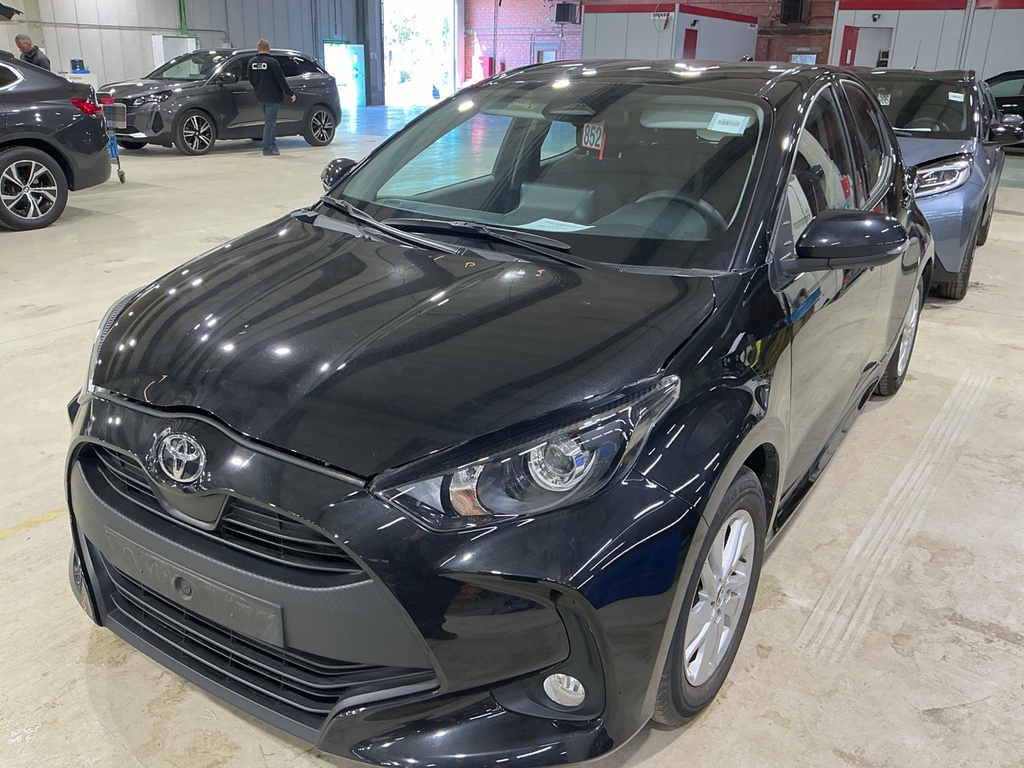 TOYOTA Yaris (Year of Construction 2025, 92 PS, Hybrid Diesel)