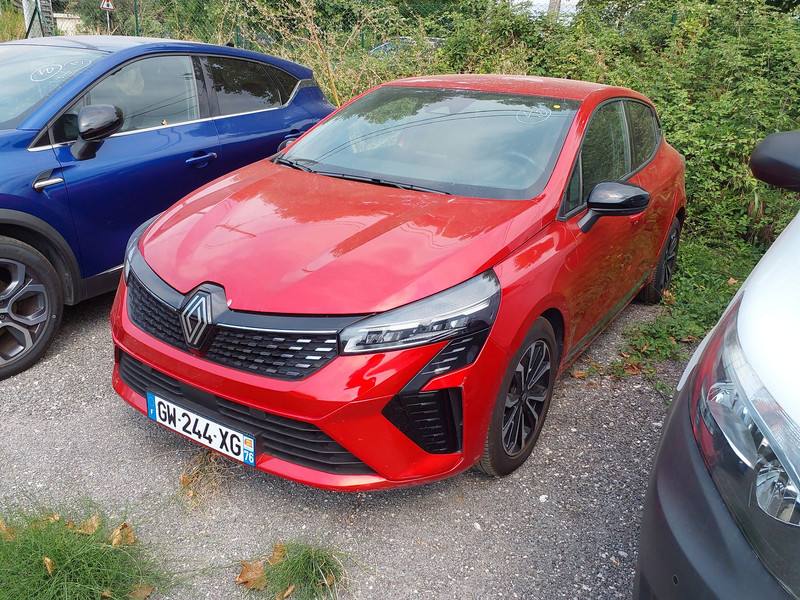RENAULT Clio (Year of Construction 2024, 91 PS, Petrol)