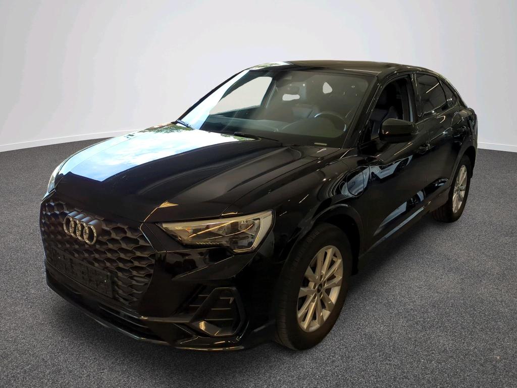 AUDI Q3 (Year of Construction 2022, 245 PS, Hybrid Petrol)