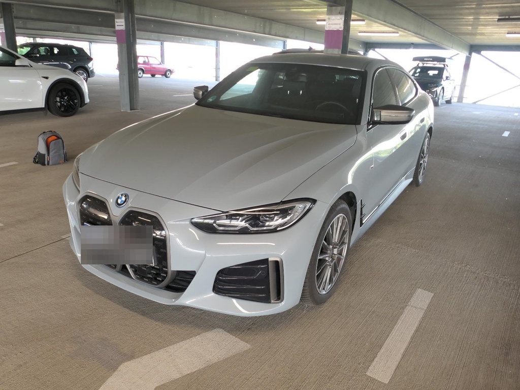 BMW i4 (Year of Construction 2024, 544 PS, Electric)