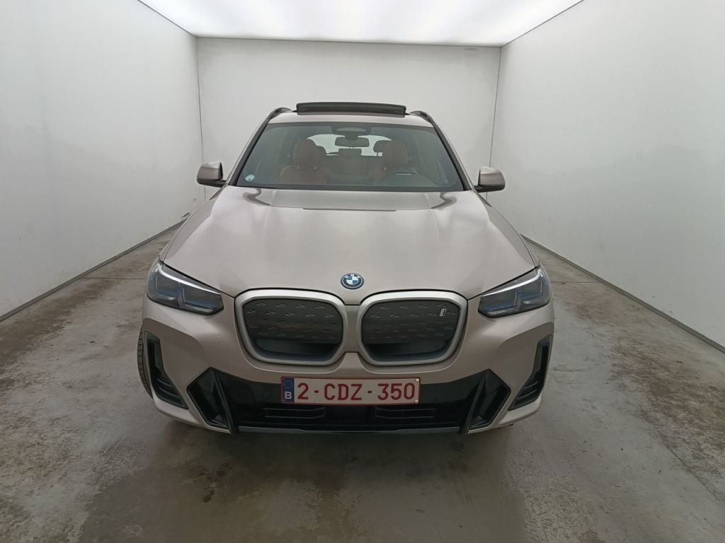BMW iX3 (Year of Construction 2022, 286 PS, Electric)