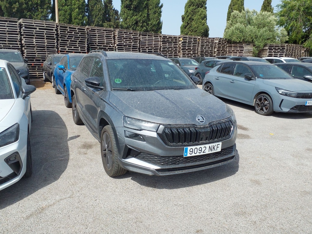 SKODA Karoq (Year of Construction 2026, 150 PS, Petrol)