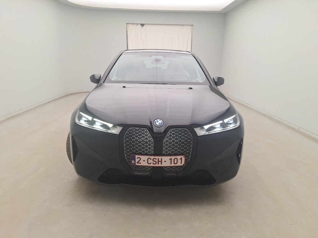 BMW iX (Year of Construction 2022, 326 PS, Electric)