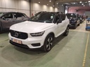 VOLVO XC40 (Year of Construction 2022, 180 PS, Hybrid Petrol)