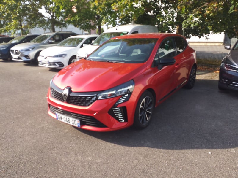 RENAULT Clio (Year of Construction 2024, 91 PS, Petrol)
