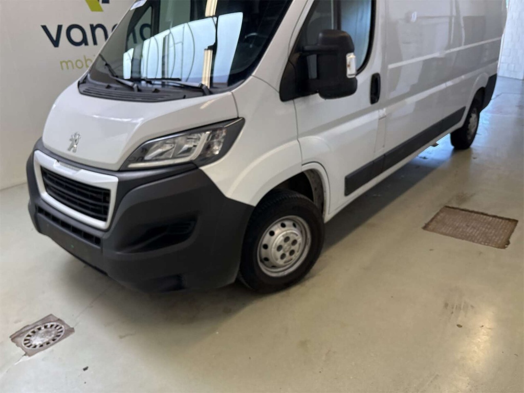 PEUGEOT Boxer (Year of Construction 2023, 140 PS, Diesel)