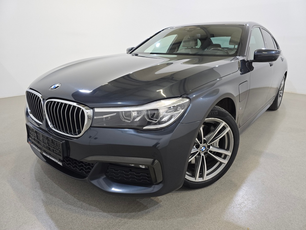BMW 740 (Year of Construction 2018, 258 PS, Hybrid Petrol)