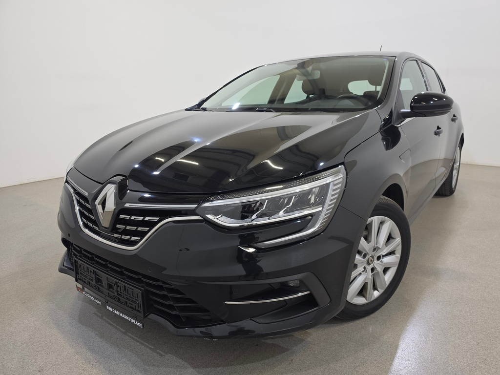 RENAULT Megane 1330 cc Automatic (2021)