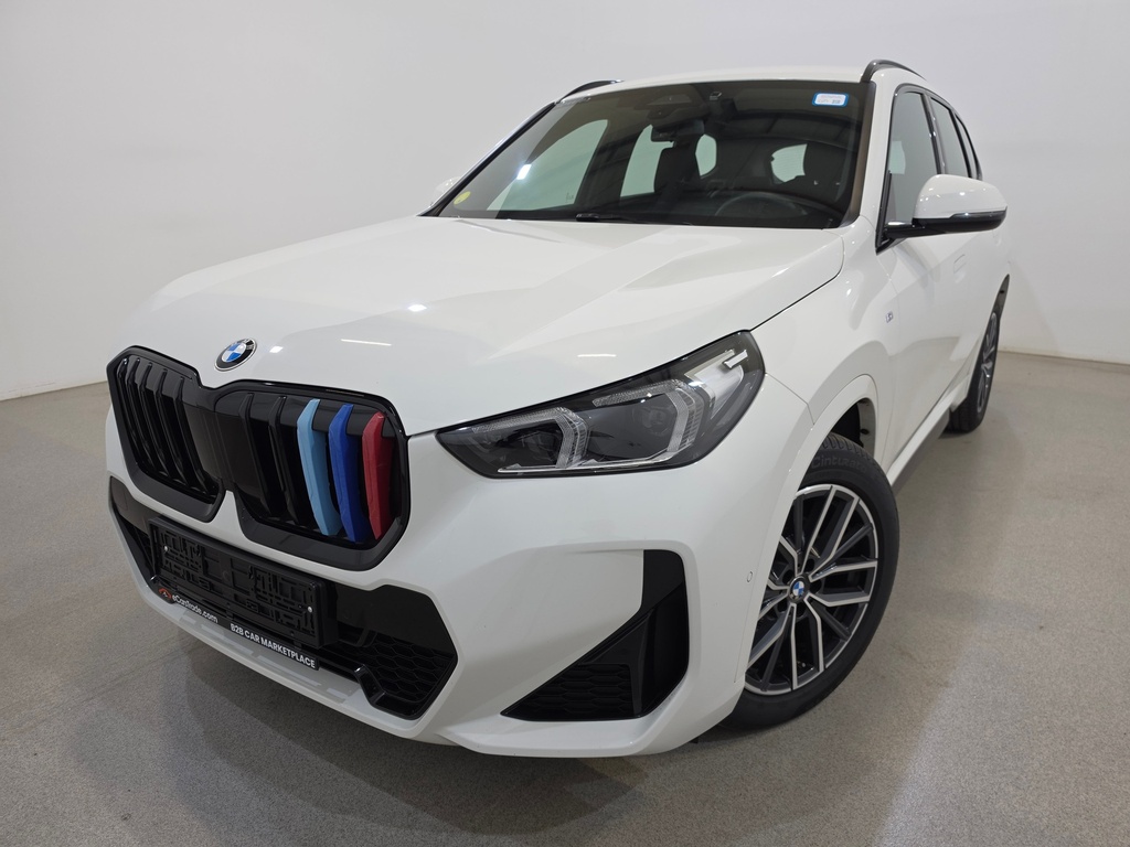 BMW X1 1995 cc Automatic (2024)