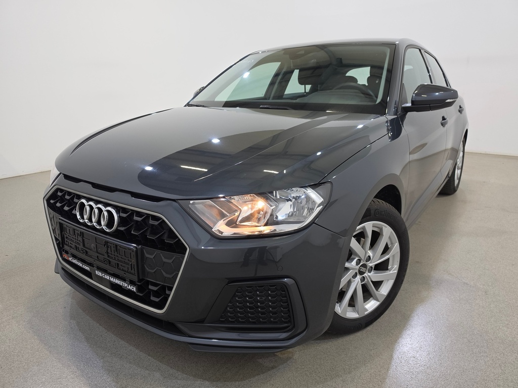 AUDI A1 999 cc Manual (2022)