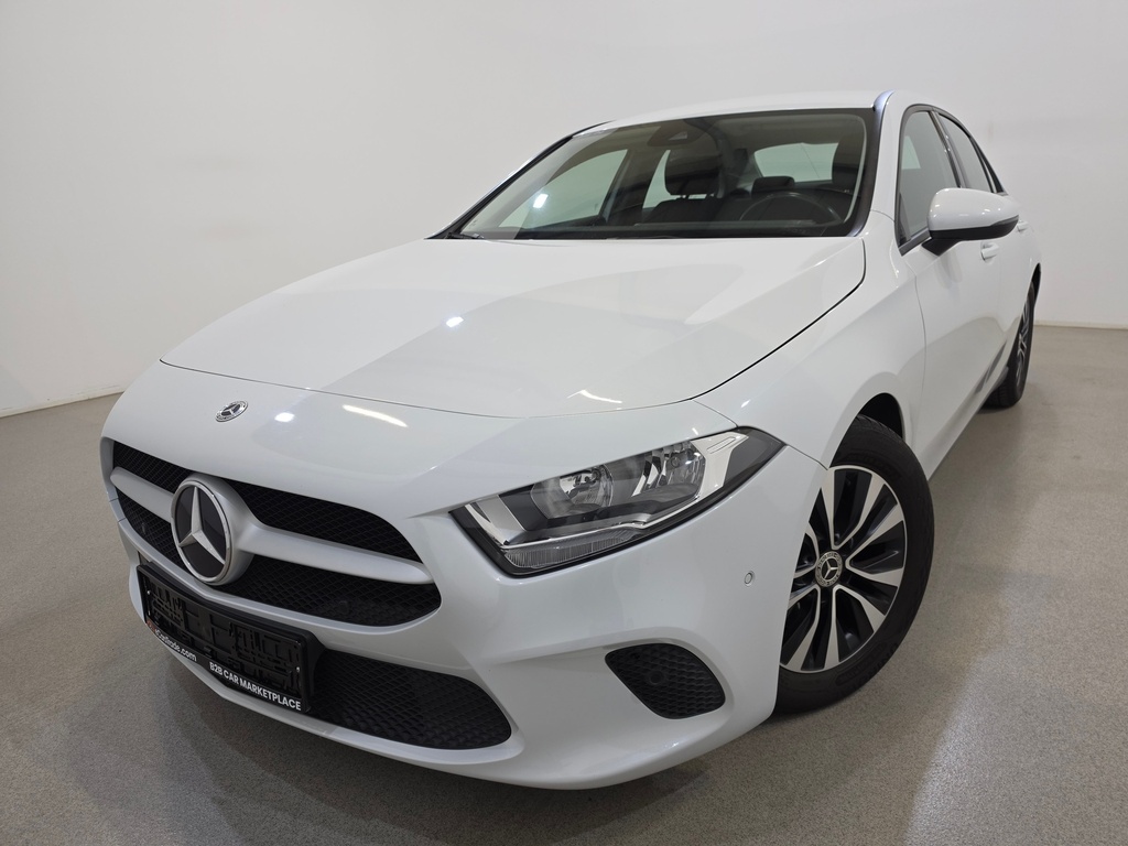 Mercedes A 180 (Year of Construction 2021, 116 PS, Diesel)