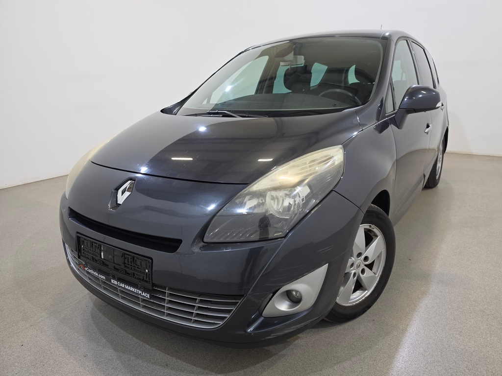RENAULT Grand Scenic 1461 cc Manual (2009)