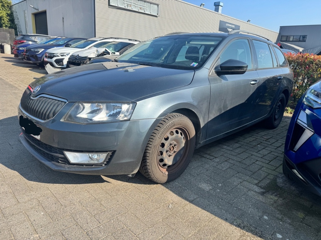 SKODA Octavia 1197 cc Manual (2016)