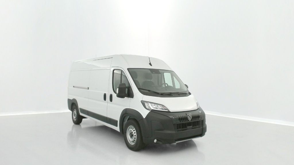 PEUGEOT Boxer Automatic (2025)