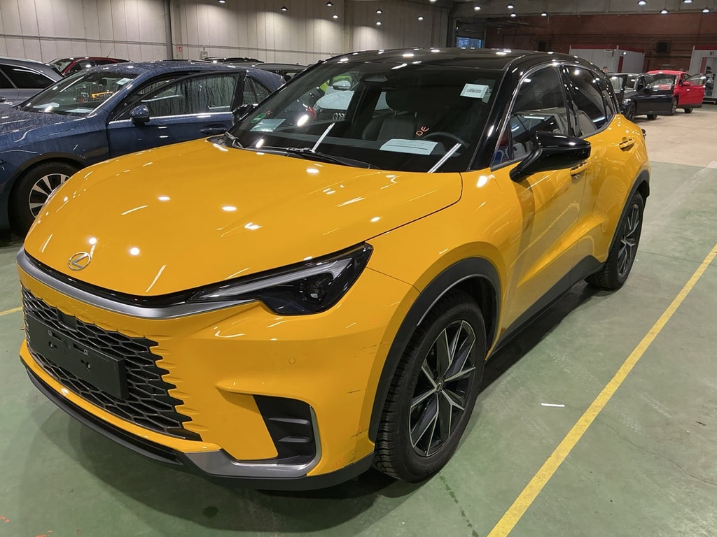 LEXUS LBX 1490.0 cc (2024)