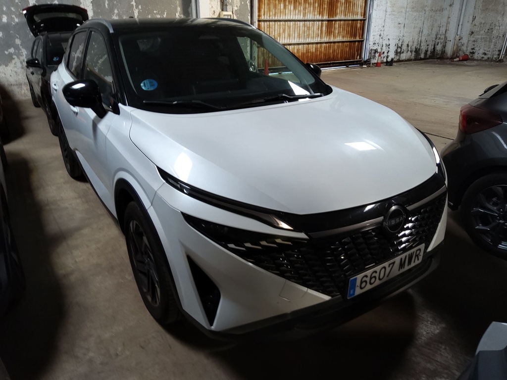 NISSAN Qashqai Automatic (2015)