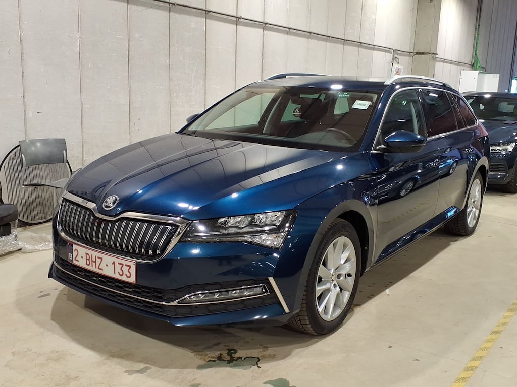 SKODA Superb 1395.0 cc Automatic (2021)