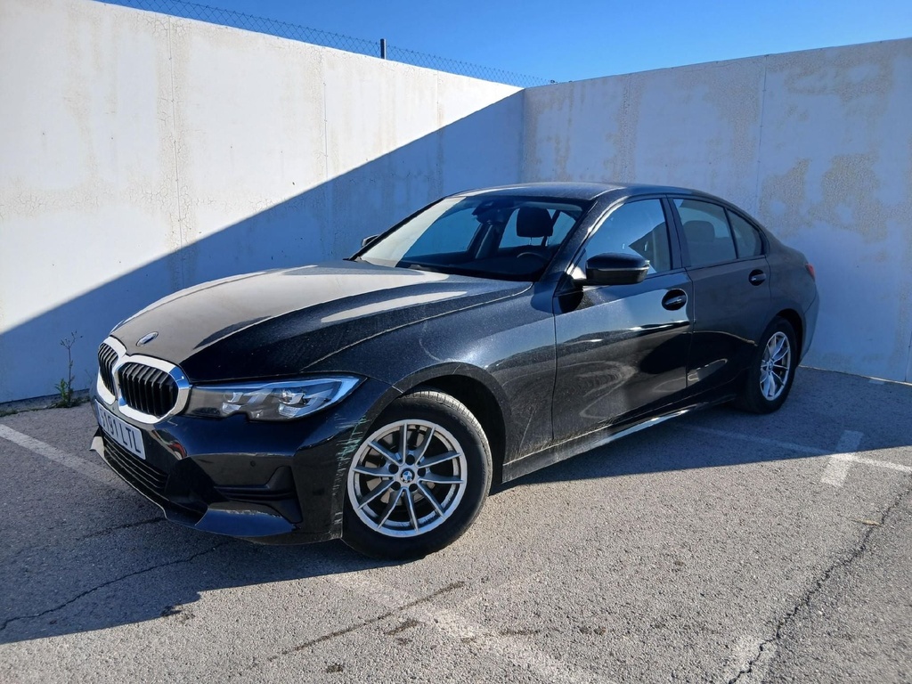 BMW 318 1995.0 cc Automatic (2021)
