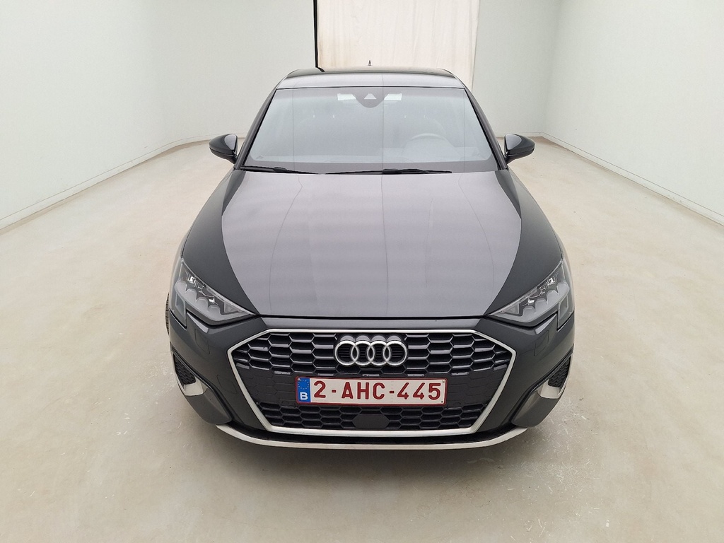 AUDI A3 1968.0 cc Manual (2021)