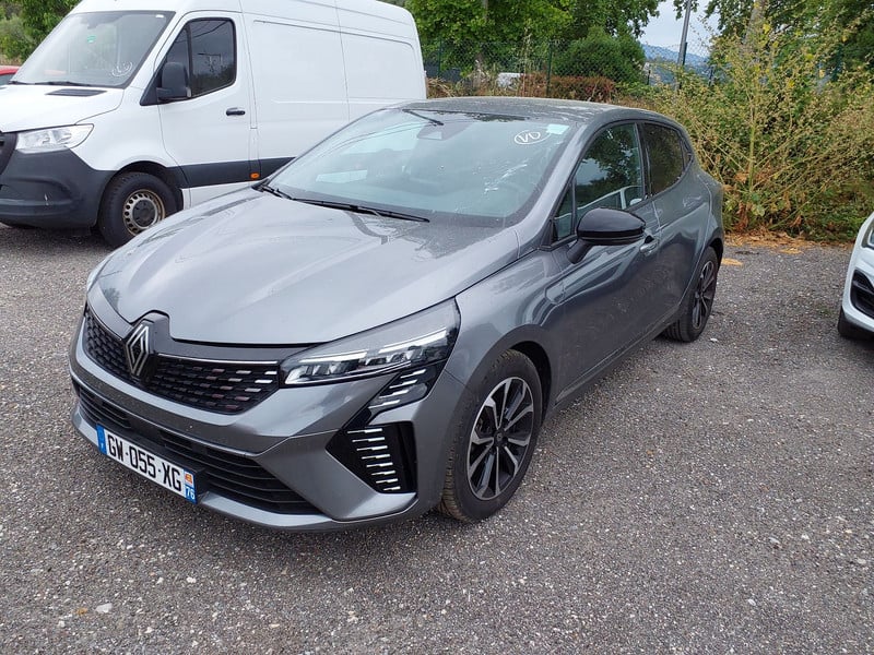 RENAULT Clio Manual (2024)