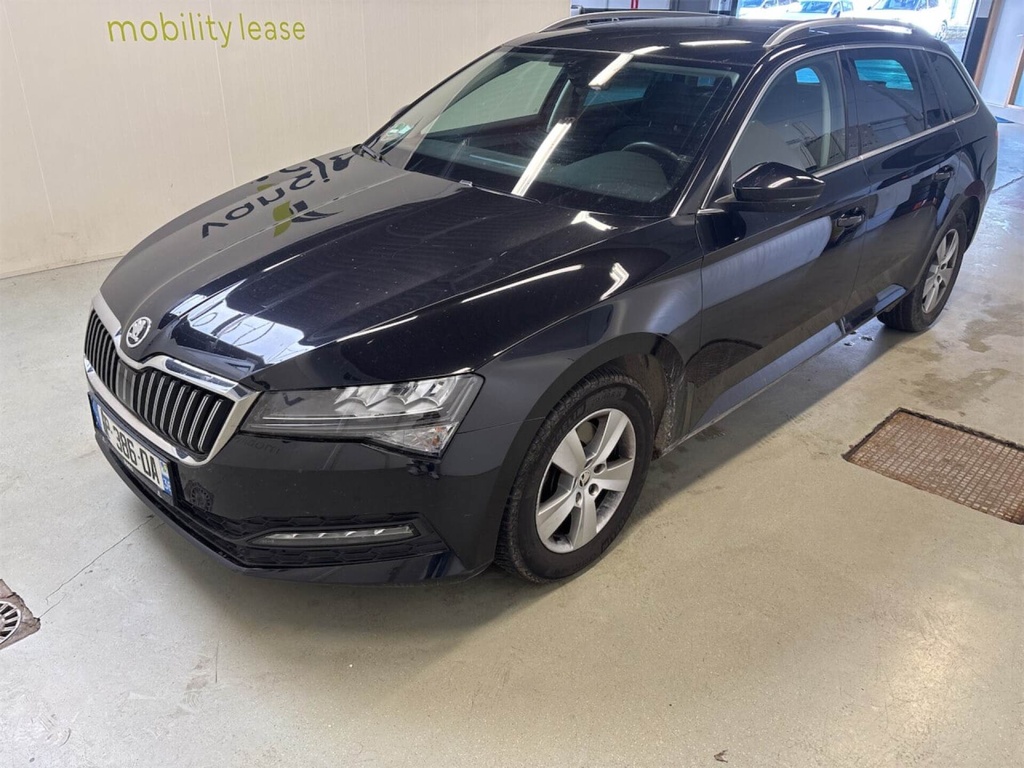 SKODA Superb Automatic (2023)