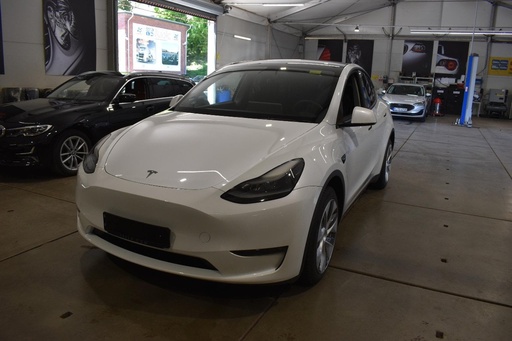 TESLA Model Y Automatic (2023)