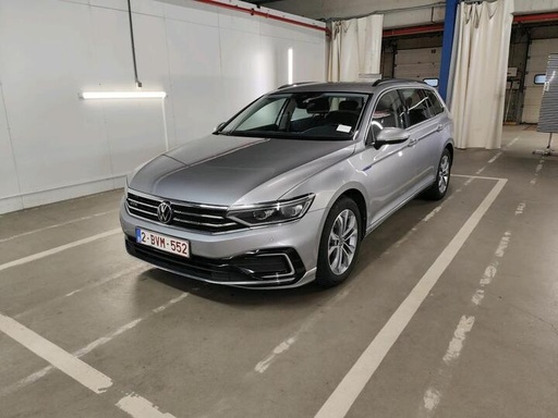 Volkswagen Passat Variant 1395.0 cc Automatic (2022)