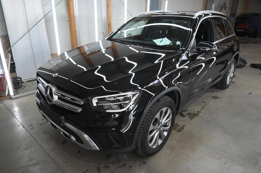 Mercedes GLC 300 1950.0 cc Automatic (2022)