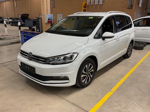 Volkswagen Touran 1498.0 cc Automatic (2022)