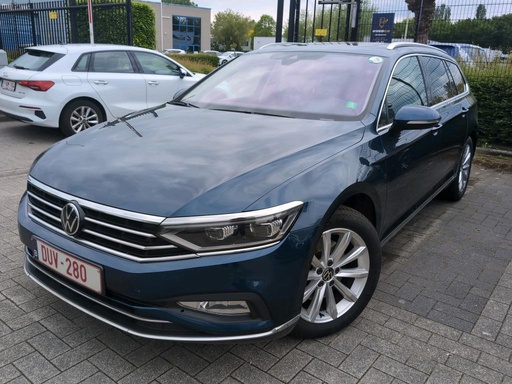 Volkswagen Passat Variant 1968 cc Manual (2021)