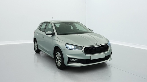 SKODA Fabia Manual (2023)