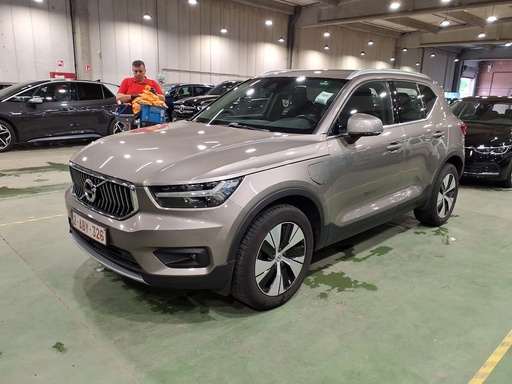 VOLVO XC40 1477.0 cc Automatic (2021)