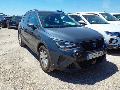 SEAT Arona Manual (2025)