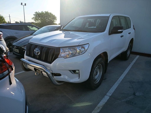 TOYOTA Land Cruiser 2755.0 cc Manual (2022)