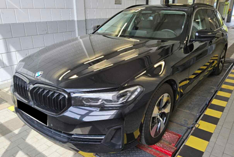 BMW 520 1995.0 cc Automatic (2023)