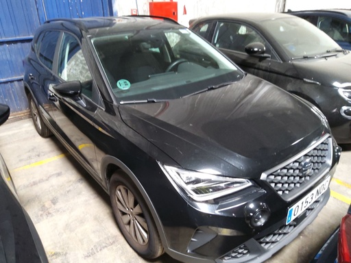 SEAT Arona Manual (2025)