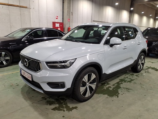 VOLVO XC40 1477.0 cc Automatic (2021)