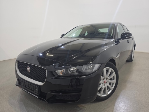 [VEH-JAG-DMG-0003] JAGUAR XE (Year of Construction 2018, 180 PS, Diesel)