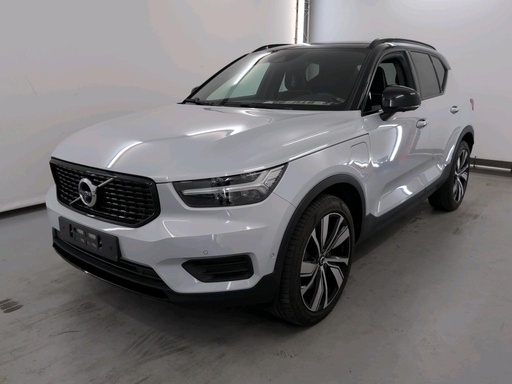 VOLVO XC40 (Year of Construction 2022, 129 PS, Hybrid Petrol)