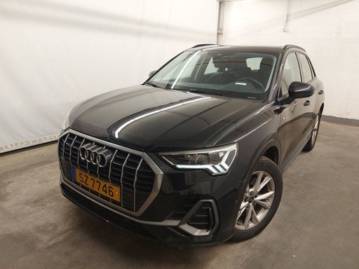 AUDI Q3 (Year of Construction 2022, 200 PS, Diesel)