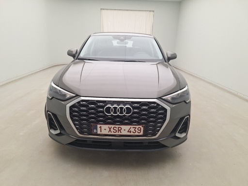 [VEH-7389000] AUDI Q3 (Year of Construction 2020, 150 PS, Diesel)