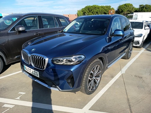 BMW X3 (Year of Construction 2022, 190 PS, Electric)