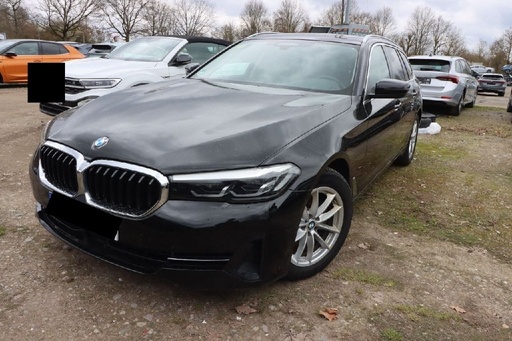 [VEH-BMW-DMG-0010] BMW 520 (Year of Construction 2022, 190 PS, Diesel)