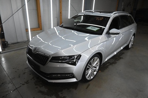 [VEH-SKO-DMG-0005] SKODA Superb (Year of Construction 2021, 150 PS, Diesel)
