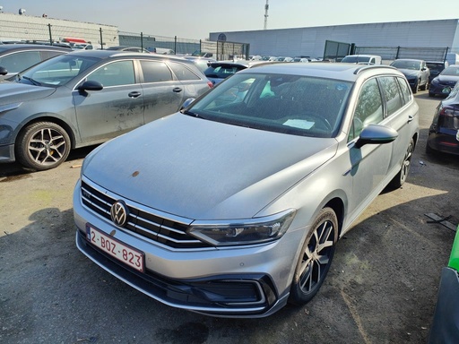 Volkswagen Passat Variant (Year of Construction 2022, 218 PS)