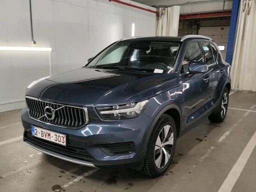 VOLVO XC40 (Year of Construction 2022, 211 PS, Hybrid Petrol)