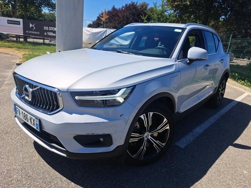 VOLVO XC40 (Year of Construction 2020, 261 PS, Hybrid Petrol)