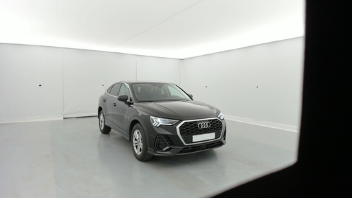 AUDI Q3 (Year of Construction 2022, 150 PS, Diesel)